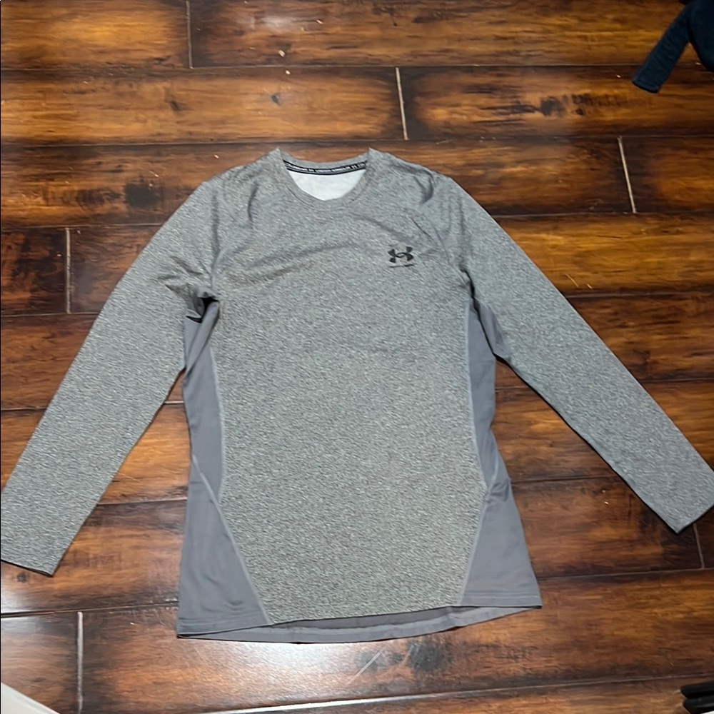 Under Armour Heather Gray Performance Top
